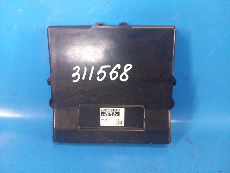 Блок управления зарядом аккумулятора TOYOTA PRIUS PLUS 11-14 2013 ZVW41L 1.8 2ZRFXE 8968147421 Б/У