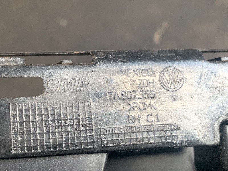 Кронштейн заднего бампера задний правый JETTA USA 18- 2020 DJXA 1.4