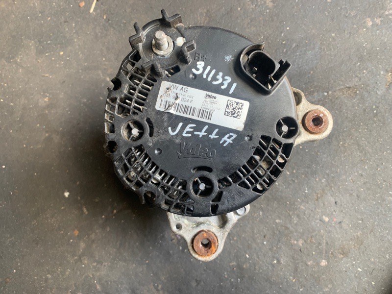 Генератор VOLKSWAGEN JETTA USA 18- 2020 DJXA 1.4 04E 903 024 F Б/У