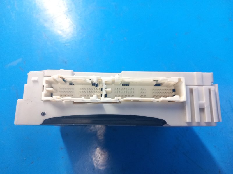 Блок электронный PRIUS PLUS 11-14 2013 ZVW41L 1.8 2ZRFXE