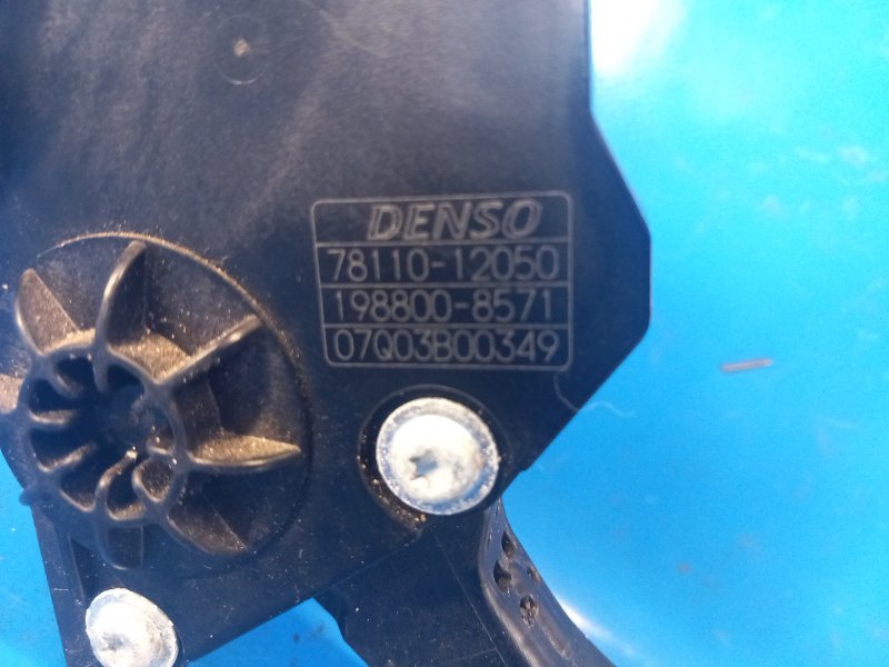 Педаль газа TOYOTA PRIUS PLUS 11-14 ZVW41L 1.8 2ZRFXE