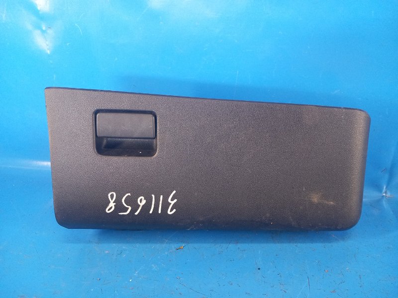 Бардачок TOYOTA PRIUS 16- 2016 1.8 2ZRFXE 5555047130 Б/У