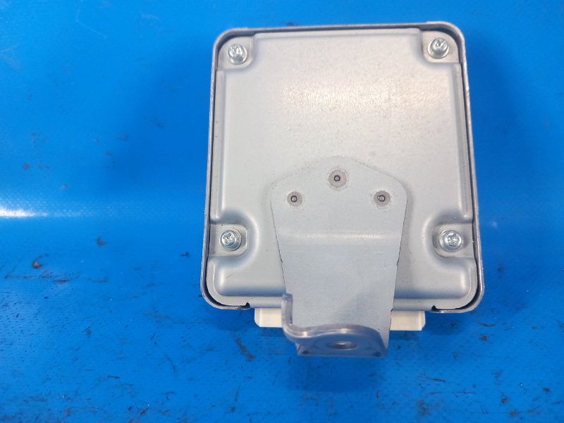 Блок электронный TOYOTA PRIUS 16- 1.8 2ZRFXE