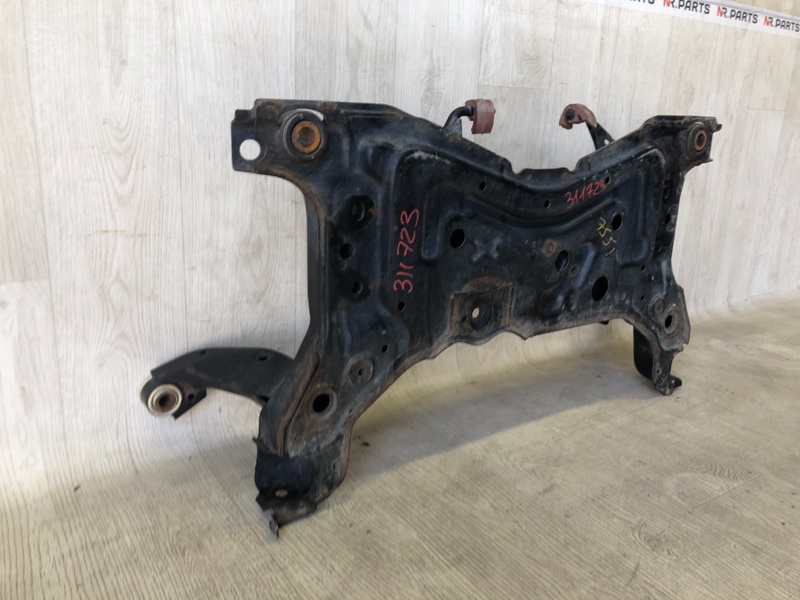 Балка передней подвески 3 BL 09-13 2009 2.5 L (L5-VE)