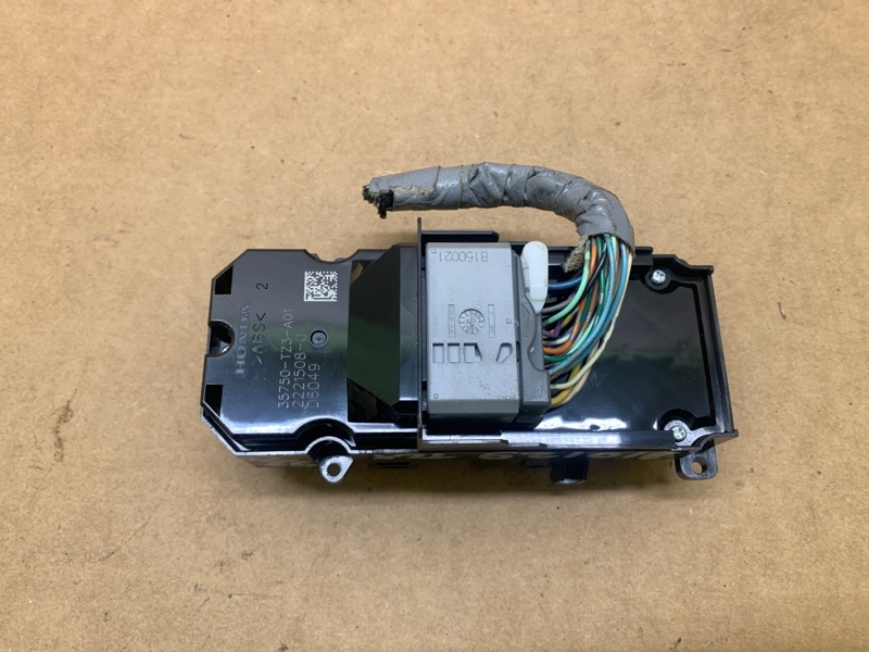 Блок управления стеклоподъемниками TLX 14-17 2016 2.4 K24W7