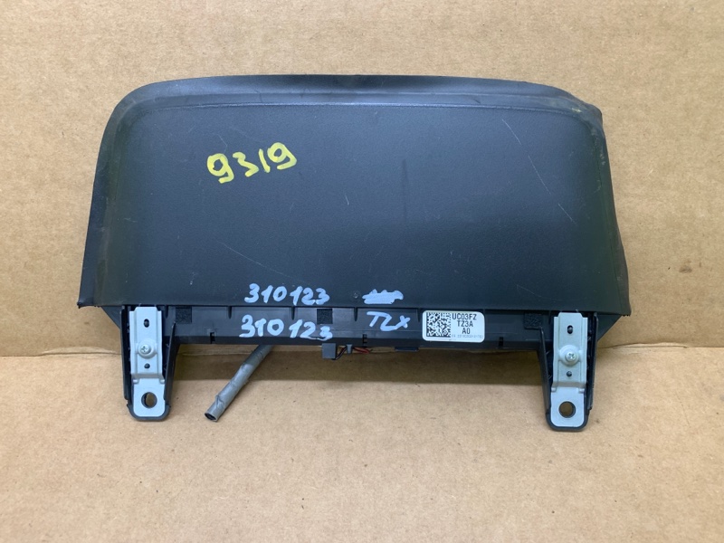 Стоп-сигнал TLX 14-17 2016 2.4 K24W7