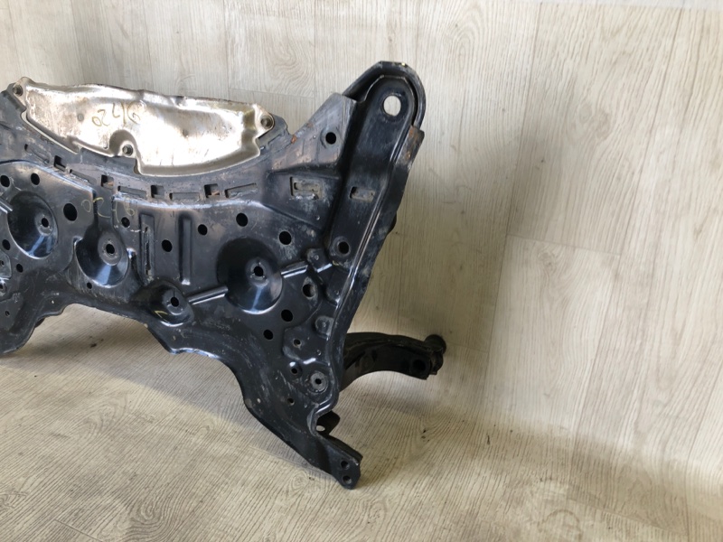 Балка передней подвески PRIUS 16- 2017 XW50