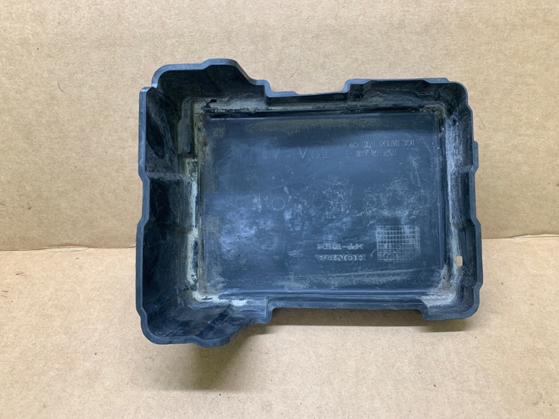 Полка аккумулятора ACURA TLX 14-17 2016 2.4 K24W7 31521-T2A-A10 Б/У