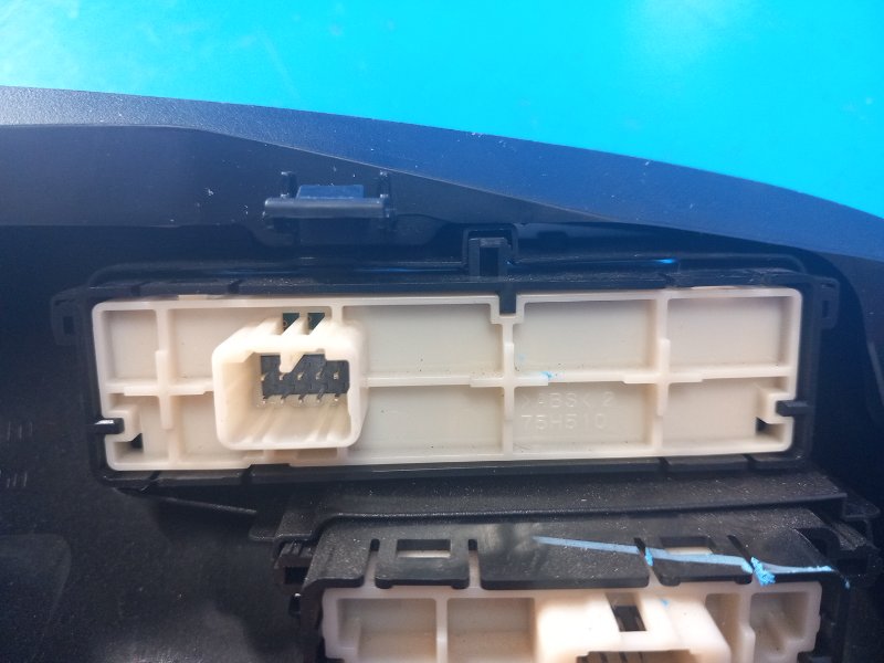 Блок кнопок торпедо PRIUS 16- 2016 1.8 2ZRFXE