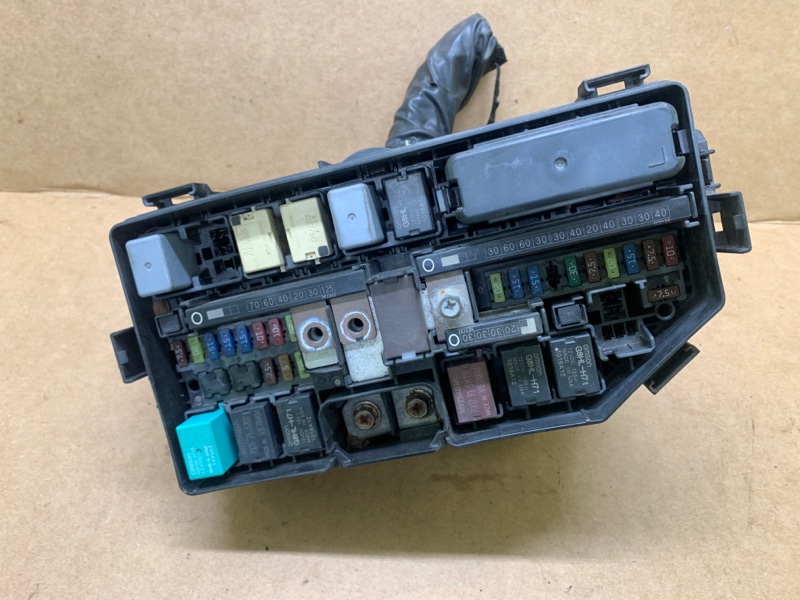 Блок предохранителей моторный отсек ACURA TLX 14-17 2016 2.4 K24W7 32200-TZ4-A03 Б/У