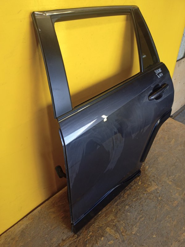 Дверь задняя левая RAV4 18- Дверь задняя левая RAV4 18-