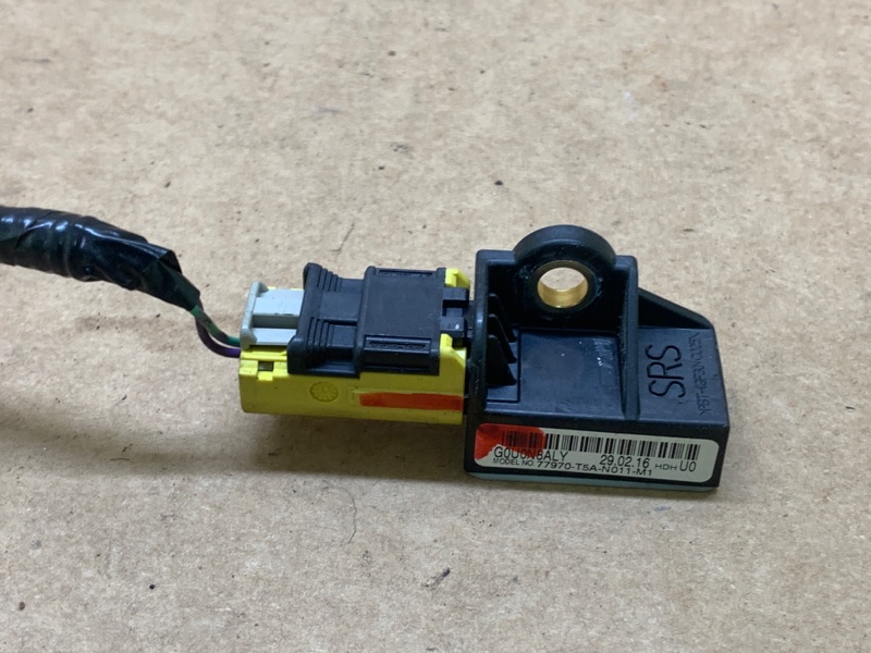 Запчасть датчик удара ACURA TLX 14-17 2016 2.4 K24W7 77970-T5A-N01 Б/У Датчик удара ACURA TLX 14-17 2016 2.4 K24W7 77970-T5A-N01 Б/У