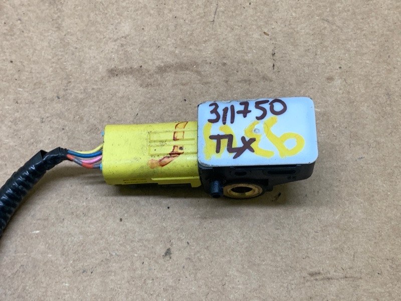 Датчик удара TLX 14-17 2016 2.4 K24W7 Датчик удара TLX 14-17 2016 2.4 K24W7