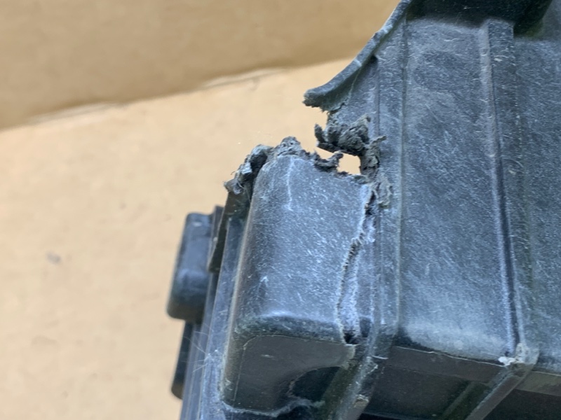 Полка аккумулятора MX-5 15- 2016 ND 2.0 PE-VPS