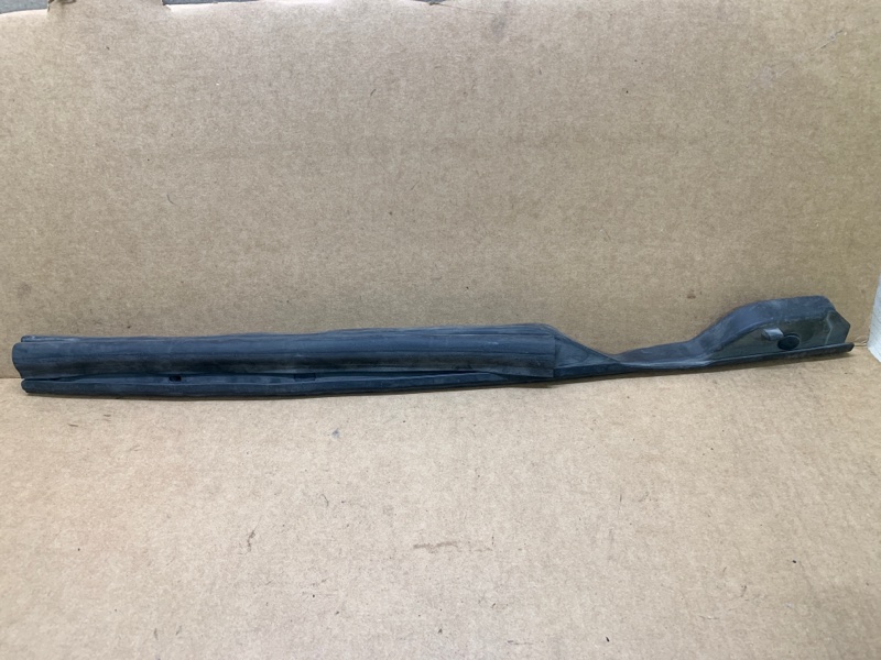 Пыльник крыла передний левый MX-5 15- 2018 ND 2.0 PE-VPS Пыльник крыла передний левый MX-5 15- 2018 ND 2.0 PE-VPS