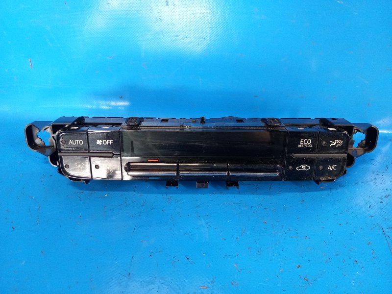 Блок управления печкой TOYOTA PRIUS 16- 2016 1.8 2ZRFXE 5590047191 Б/У
