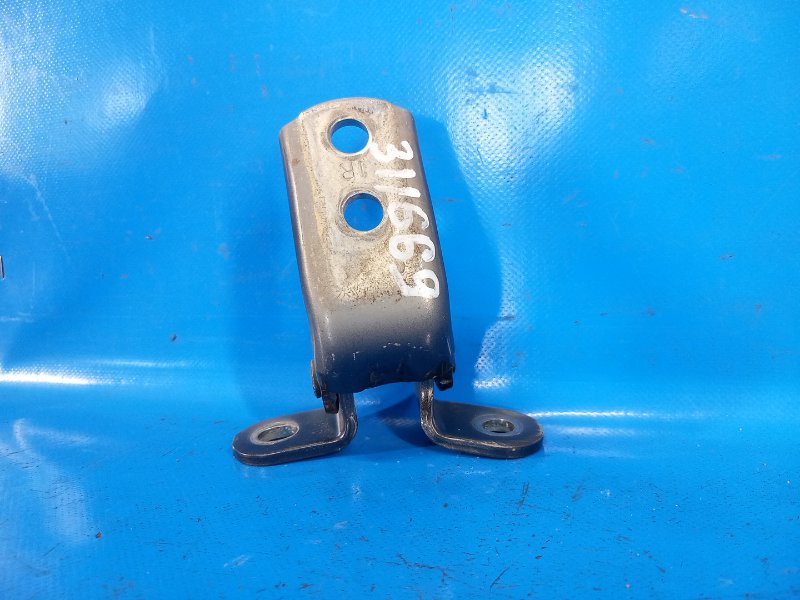 Петля двери верхняя передняя правая PRIUS 16- 2016 1.8 2ZRFXE