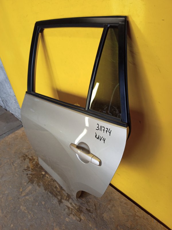 Дверь задняя левая TOYOTA RAV4 05-12 Дверь задняя левая TOYOTA RAV4 05-12