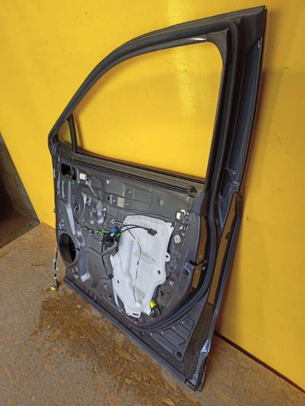 Дверь передняя правая RAV4 18- Дверь передняя правая RAV4 18-