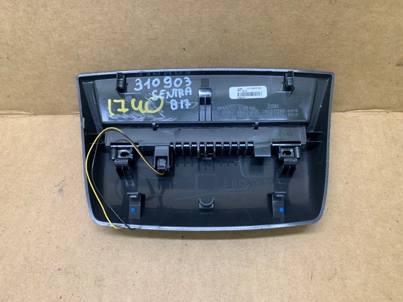 Стоп-сигнал SENTRA B17 12-21 2018 1.8 MRA8DE