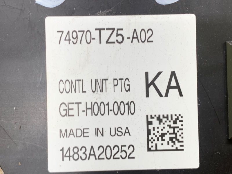 Блок управления крышкой багажника MDX (YD3) 13-21 2013 3.5 J35Y5