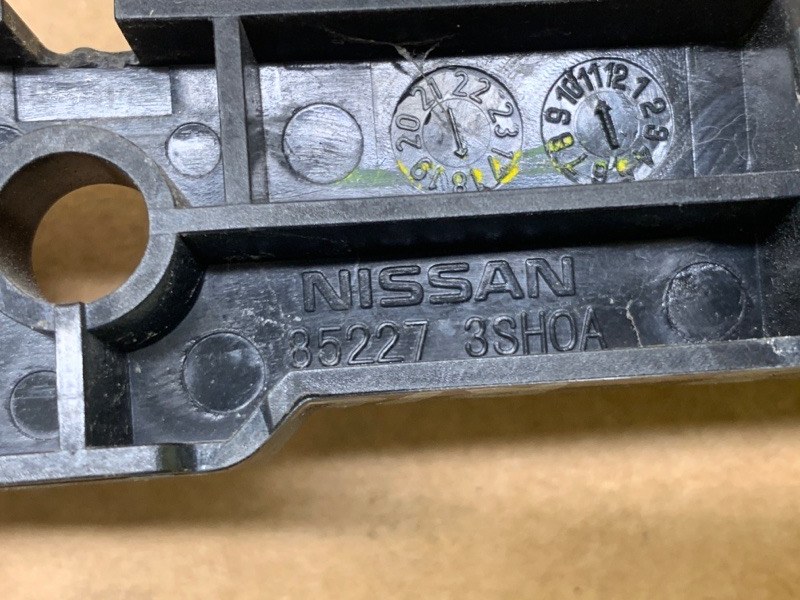 Кронштейн заднего бампера задний левый NISSAN SENTRA B17 12-21 1.8 MRA8DE