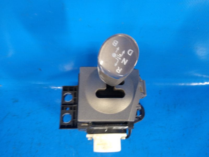 Кулиса АКПП TOYOTA PRIUS - 20 03-11 1NZ-FXE 1.5L