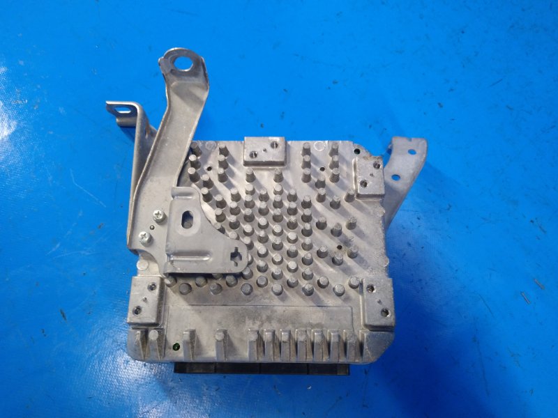 Блок электронный PRIUS - 20 03-11 2006 1NZ-FXE 1.5L