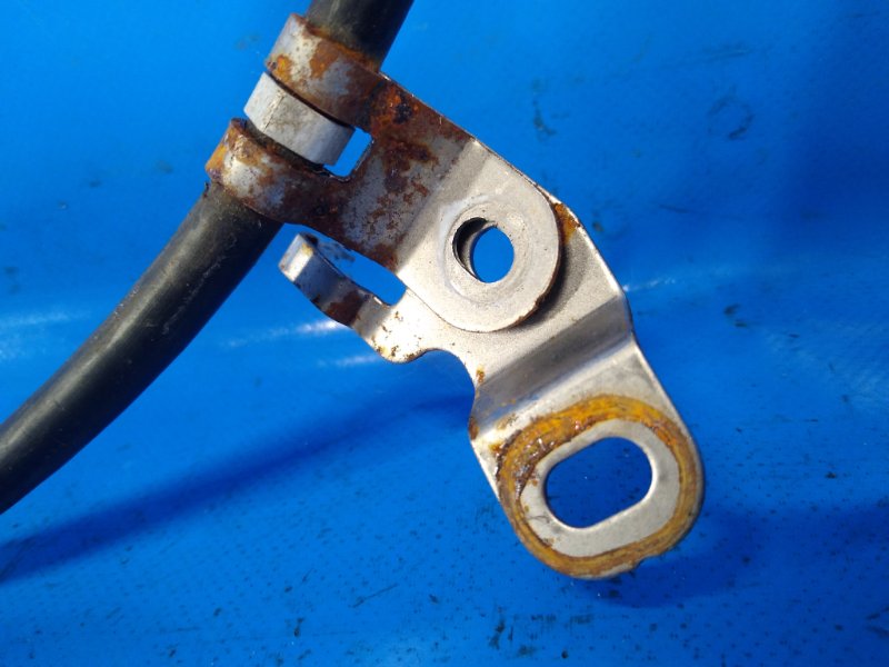 Трос стояночного тормоза PRIUS - 20 03-11 2006 1NZ-FXE 1.5L