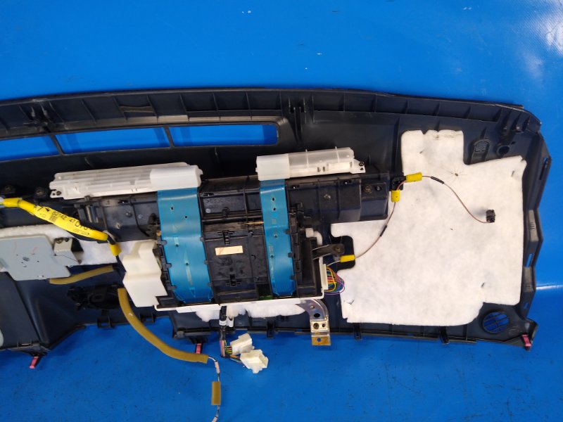 Накладка торпедо PRIUS - 20 03-11 2006 1NZ-FXE 1.5L