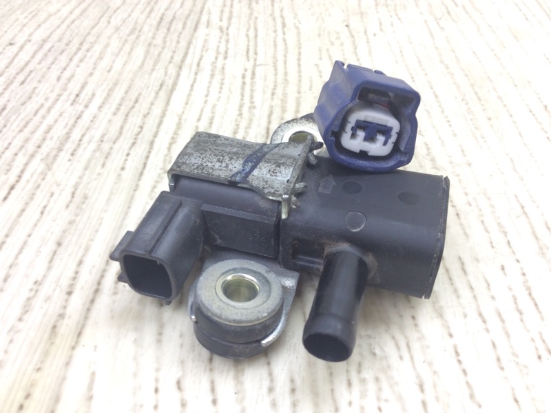 Клапан электромагнитный (вакуумный) NISSAN QASHQAI/ROGUE SPORT 14- J11 2.0L MR20DD