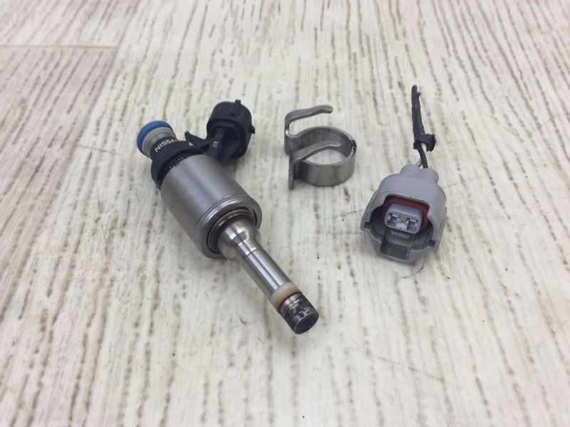 Запчасть форсунка топливная NISSAN QASHQAI/ROGUE SPORT 14- 2020 J11 2.0L MR20DD 16600-6MR0A Б/У Форсунка топливная NISSAN QASHQAI/ROGUE SPORT 14- 2020 J11 2.0L MR20DD 16600-6MR0A Б/У