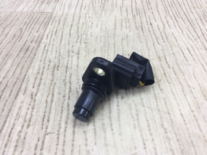 Датчик положения распредвала NISSAN QASHQAI/ROGUE SPORT 14- 2020 J11 2.0L MR20DD 23731-1KC1A Б/У