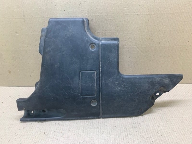 Пластик подкапотного отсека правый LEXUS LS430 00-06 2002 4.3 3UZFE 53795-50030 Б/У