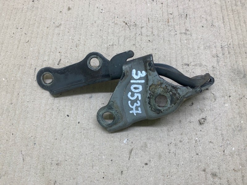 Петля капота правая LS430 00-06 2002 4.3 3UZFE Петля капота правая LS430 00-06 2002 4.3 3UZFE