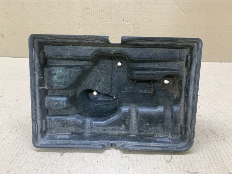 Полка аккумулятора LEXUS LS430 00-06 2002 4.3 3UZFE 74431-50050 Б/У