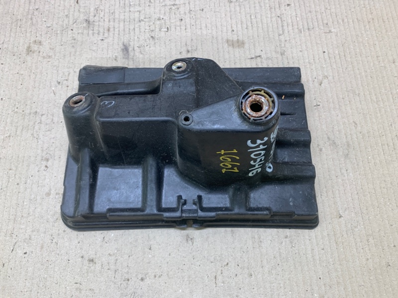 Полка аккумулятора LS430 00-06 2002 4.3 3UZFE