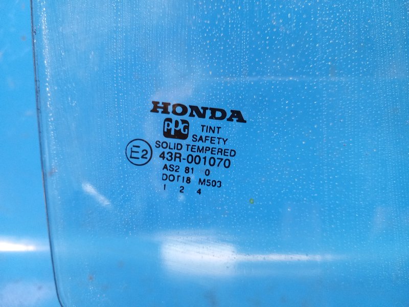 Стекло двери заднее правое CIVIC ES 00-05