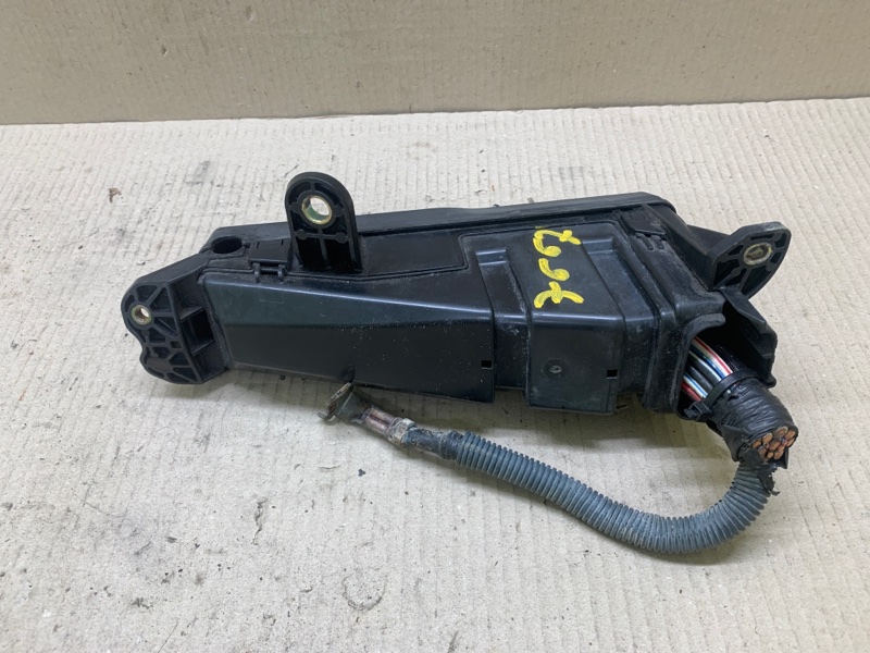 Блок предохранителей моторный отсек LS430 00-06 2002 4.3 3UZFE