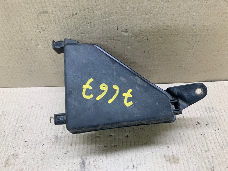 Блок предохранителей моторный отсек LEXUS LS430 00-06 4.3 3UZFE