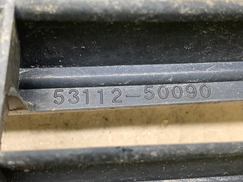 Решетка радиатора LS430 00-06 2002 4.3 3UZFE