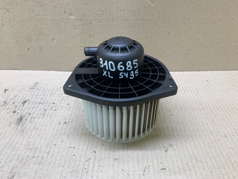 Запчасть моторчик печки MITSUBISHI OUTLANDER XL 05-13 2006 3.0 6B31 7802A135 Б/У Моторчик печки MITSUBISHI OUTLANDER XL 05-13 2006 3.0 6B31 7802A135 Б/У