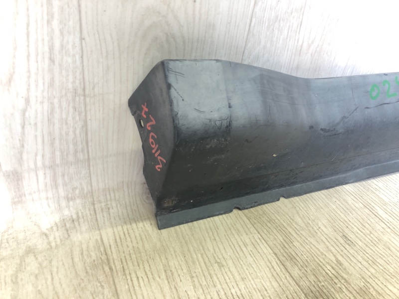 Накладка порога наружная левая MITSUBISHI OUTLANDER XL 05-13 Внедорожник 3.0 6B31