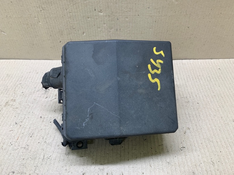 Блок предохранителей моторный отсек MITSUBISHI OUTLANDER XL 05-13 3.0 6B31