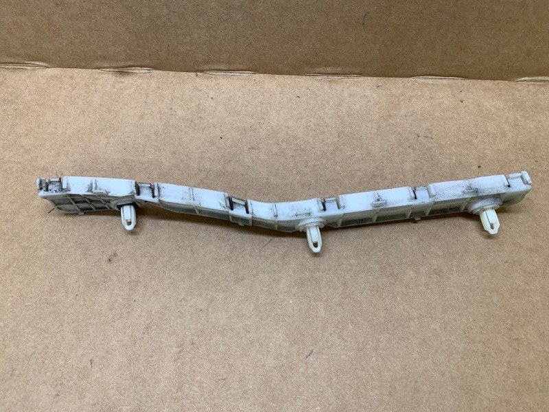 Кронштейн заднего бампера задний правый OUTLANDER XL 05-13 2006 3.0 6B31