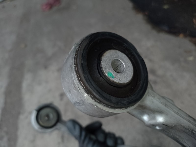 Рычаг передней подвески верхний левый GL-CLASS X164 06-12 2011 M273923 4.7L