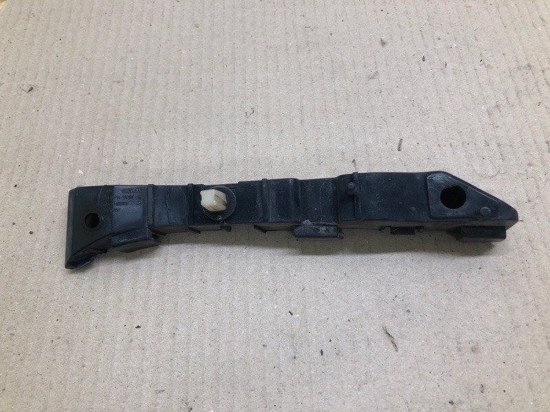 Кронштейн переднего бампера передний левый ACCENT MC 06-10 2009 1.6 G4ED Кронштейн переднего бампера передний левый ACCENT MC 06-10 2009 1.6 G4ED