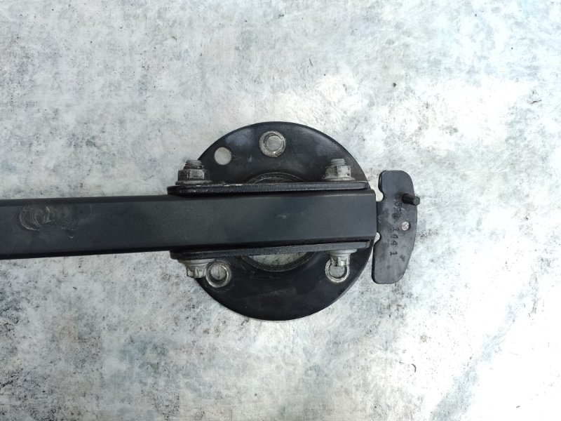 Распорка кузова MERCEDES GL-CLASS X164 06-12 M273923 4.7L Распорка кузова MERCEDES GL-CLASS X164 06-12 M273923 4.7L