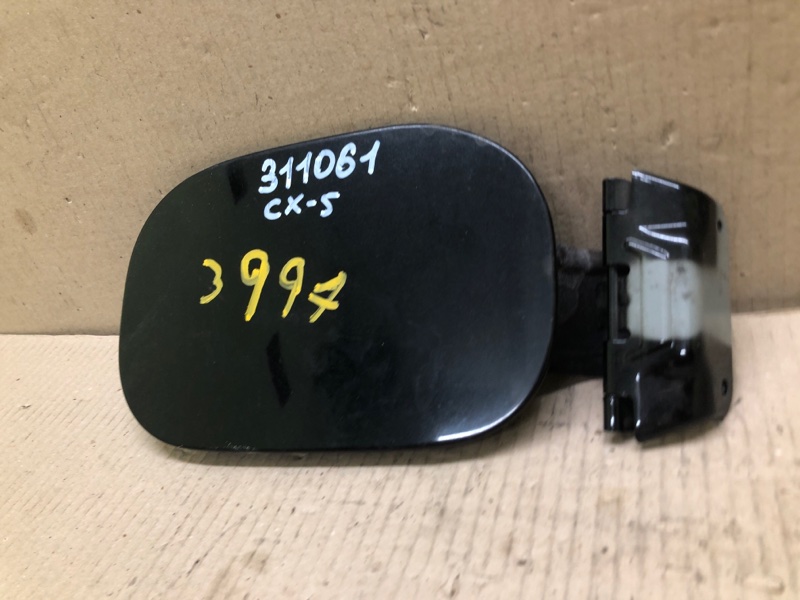 Лючок топливного бака MAZDA CX-5 (KF) 16-21 2.5 PY-VPS Лючок топливного бака MAZDA CX-5 (KF) 16-21 2.5 PY-VPS