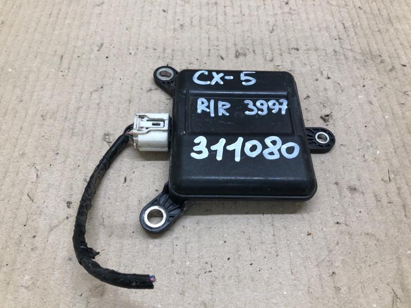 Датчик слепых зон задний правый MAZDA CX-5 (KF) 16-21 2018 2.5 PY-VPS KB8C-67-Y30G Б/У